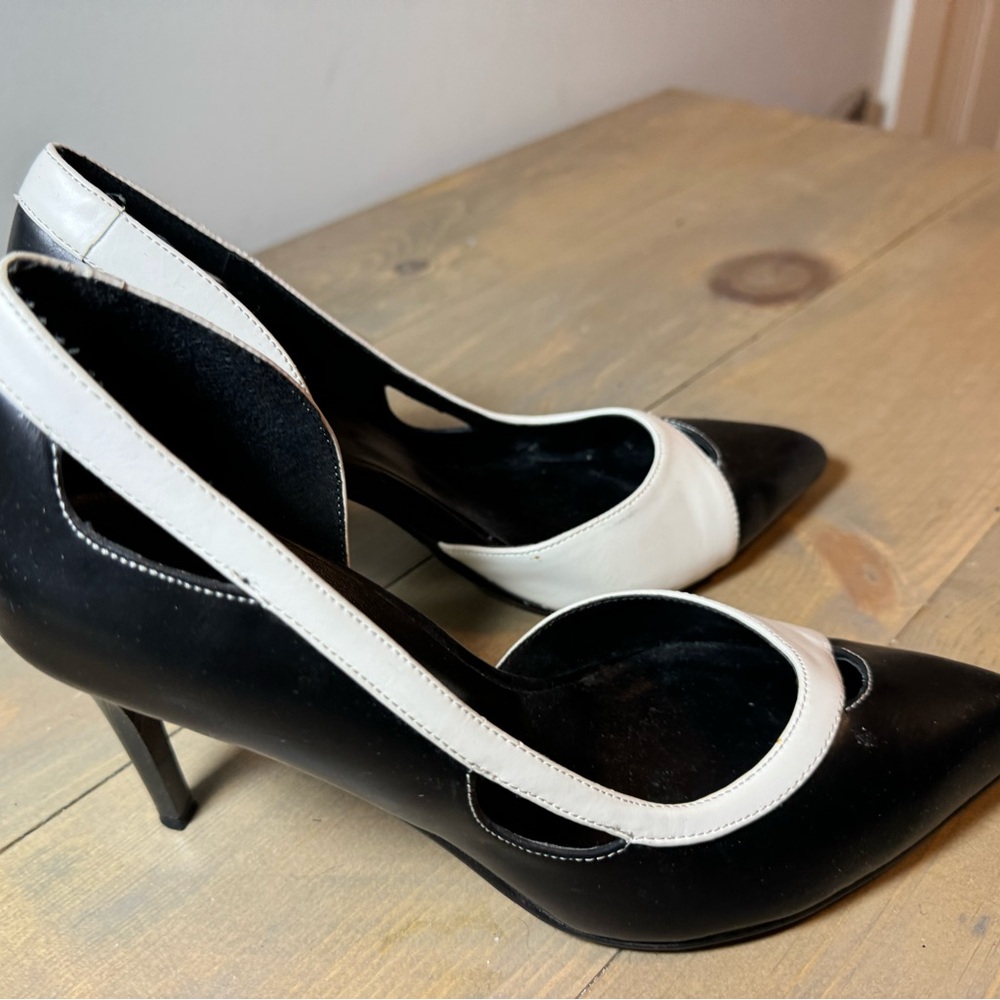 Le chateau heels